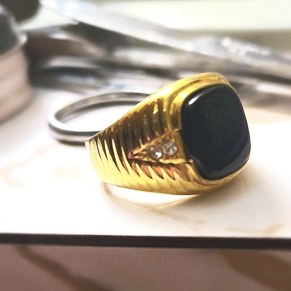 Other - Men's Onyx 6 Side Accent Diamonds 14K Solid Yellow Gold Ring